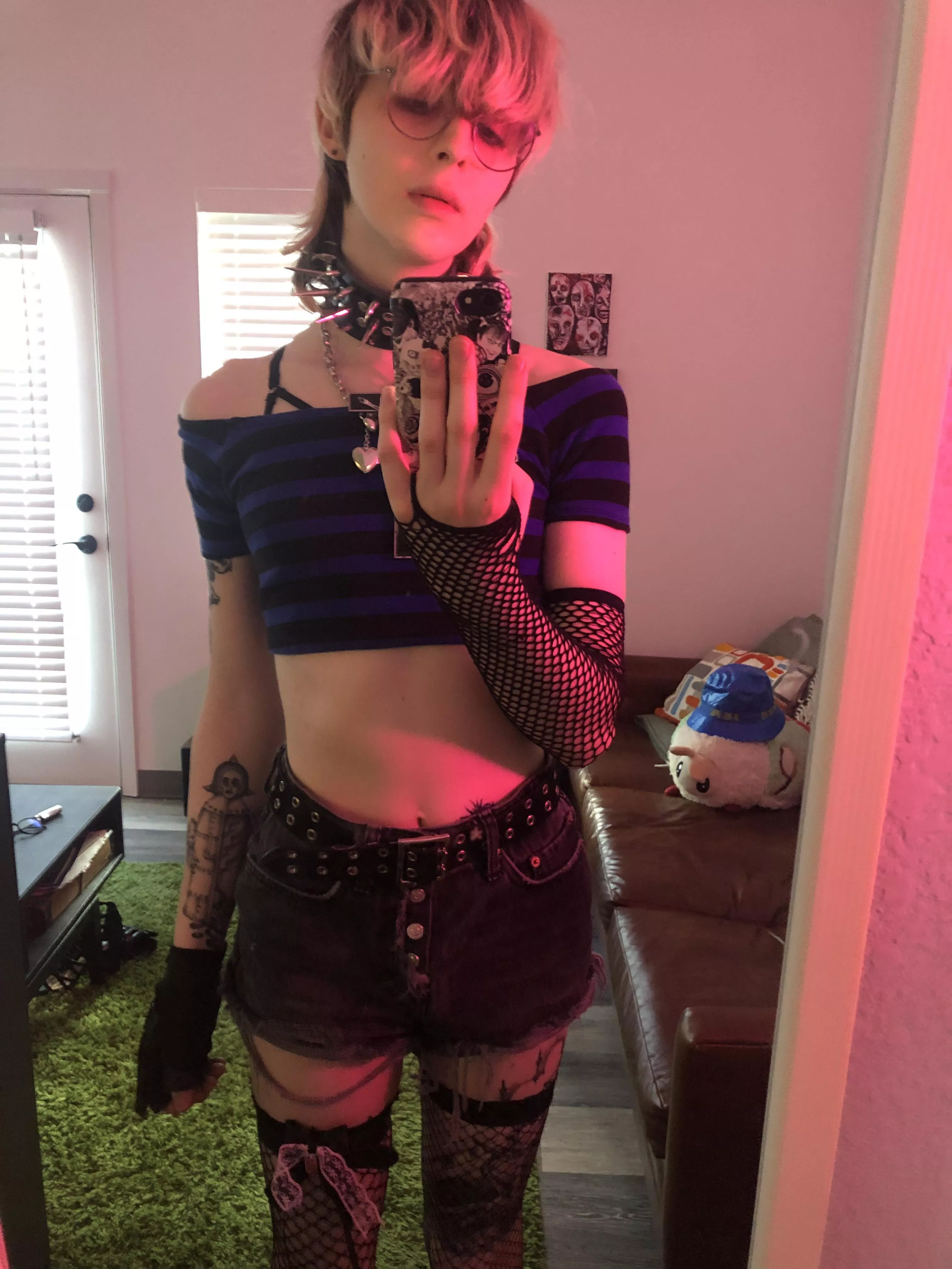 How’s my outfit? <3 posted by whauwgwvw