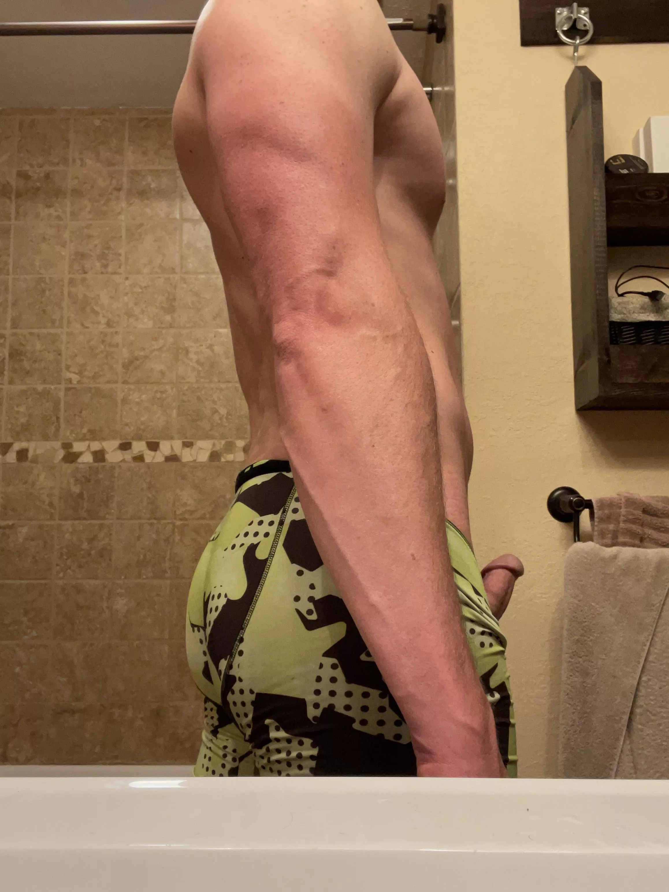 How’s my side profile? posted by oliver_klosehoff