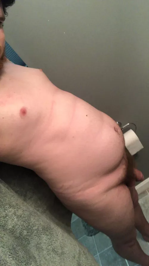 How’s the curve? by TumblrJumper