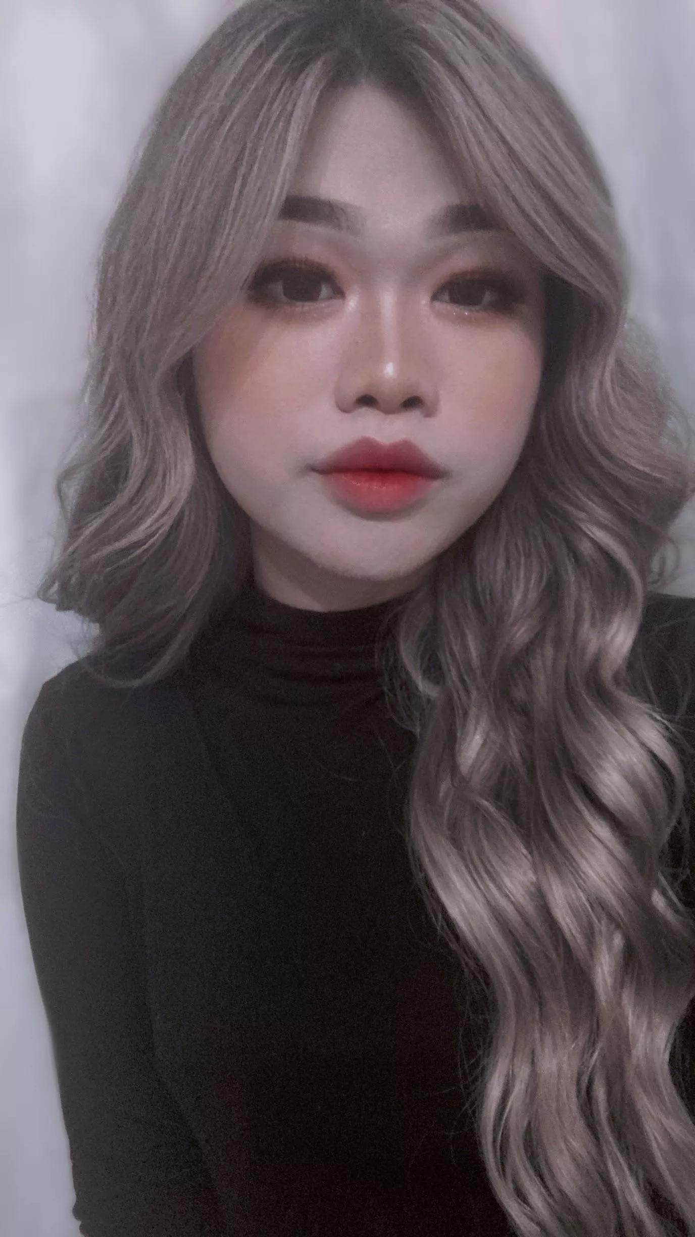 How’s the hair? 😁 posted by averageladyboy