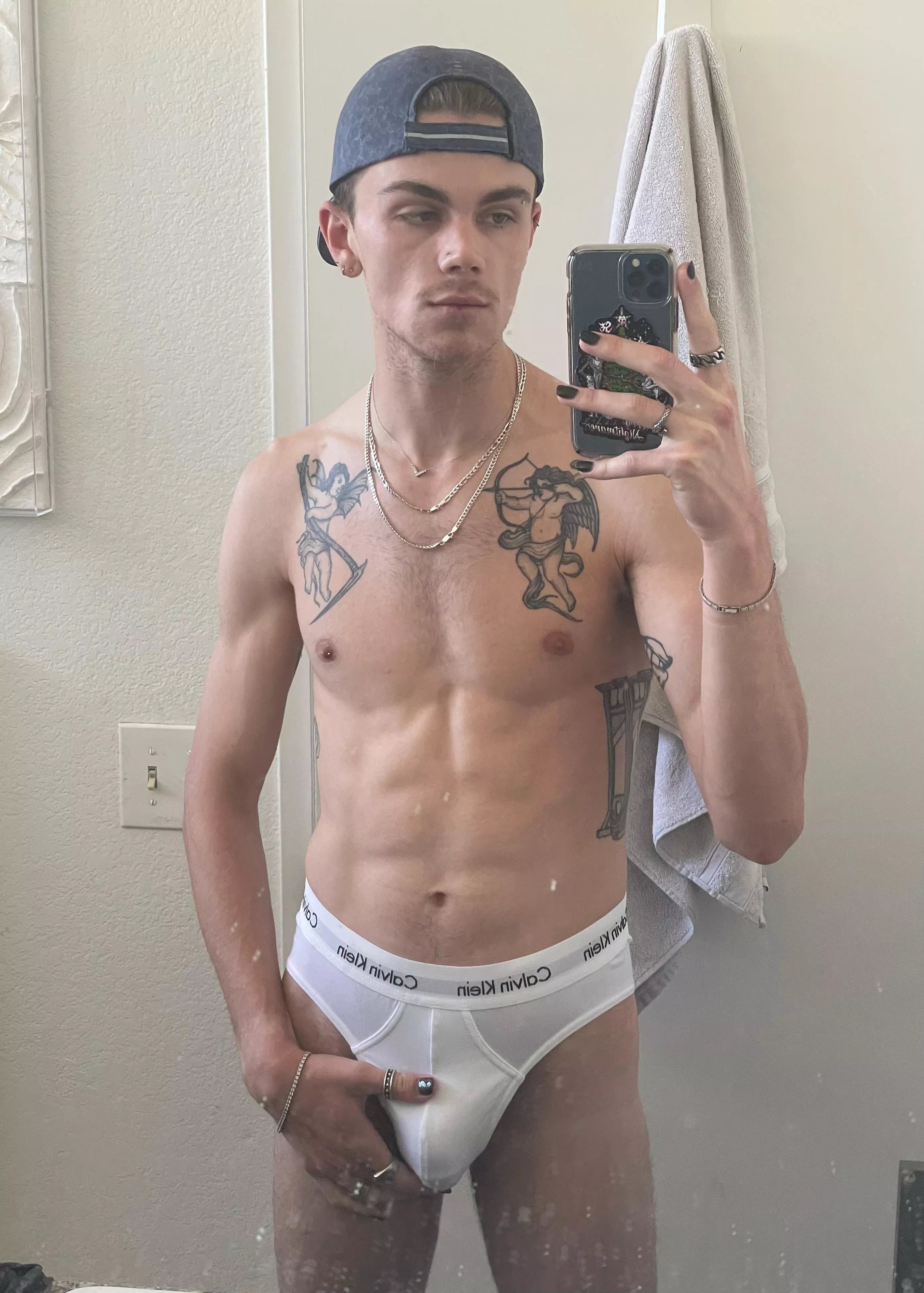 How’s the outline look? posted by aceheartbreak