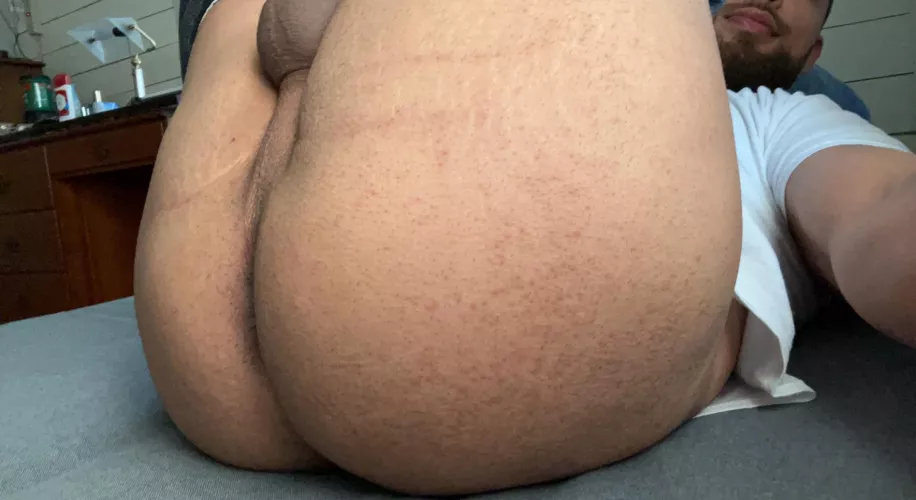 How’s the view down there? by austin_qray