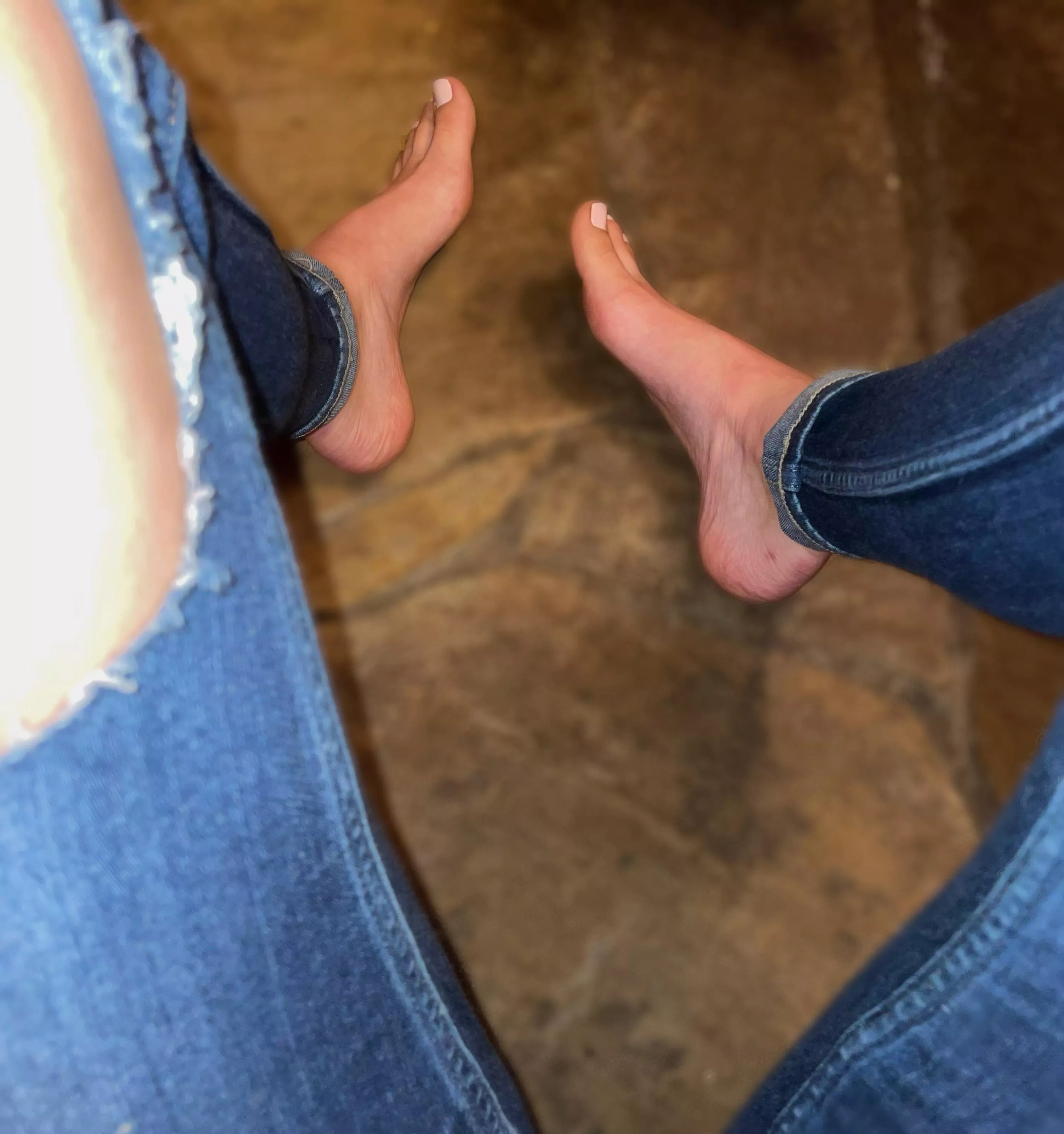 how’s the view?🤩 posted by petitefeet64