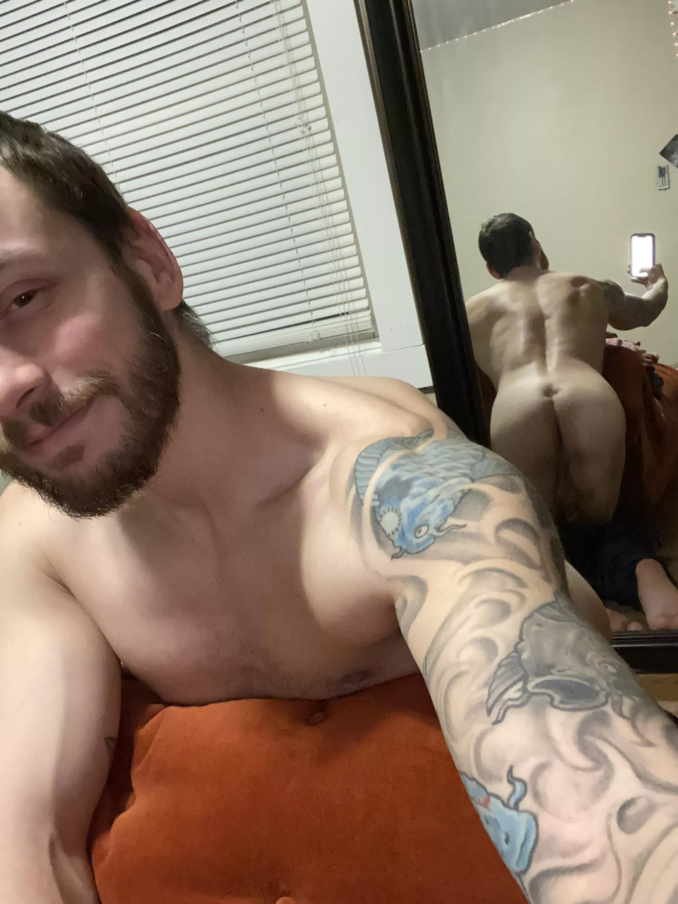 How’s your weekend going posted by timmyzz