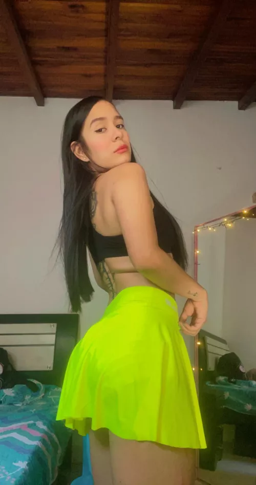 https://chaturbate.com/avrillopez/ by avrillopez