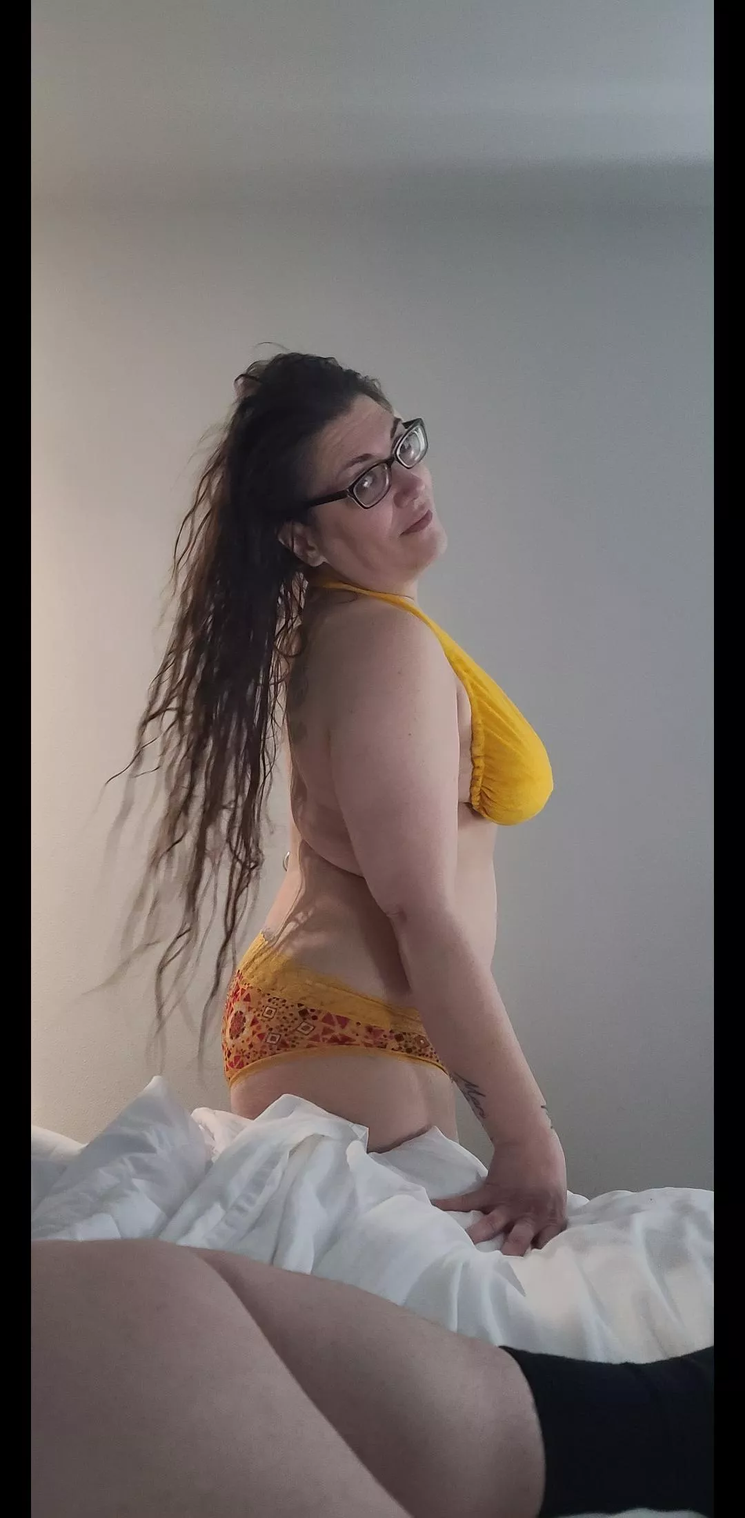 hubby doesn't know I send his friends these pics or nudes posted by Kay_love7986