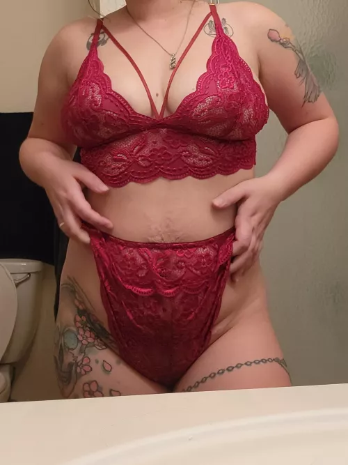 hubby on a business trip. come keep me company by urfavee