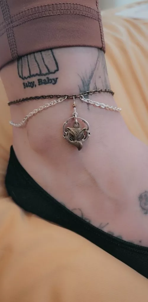 🥰 Hubby Wants Everyone To Know Our Status 😝 by CheviBlue