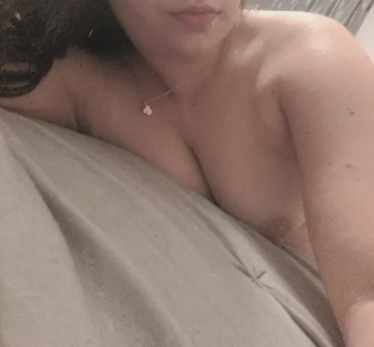 Hubby wants to share me.. who wants to be the lucky first? by PineapplePrincessTTV