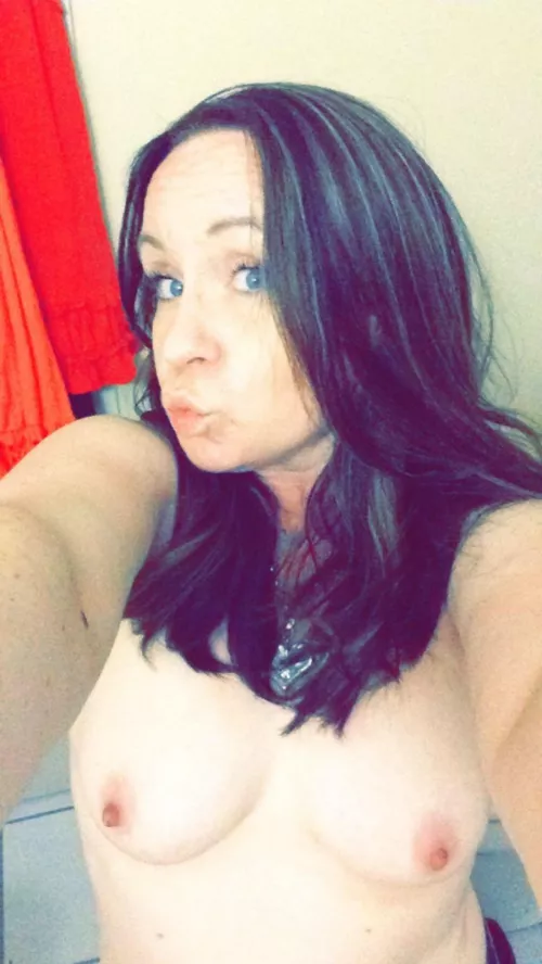 Hubby would like to know if you’d use her as your lock screen / wallpaper by GthinksCisHOT