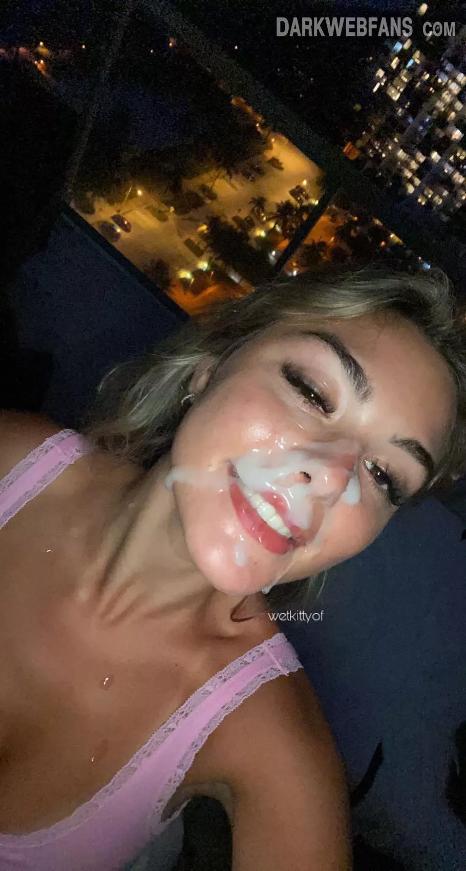 Huge burdens on the overhang ✨😈💓💕 posted by dipt0tehokum399