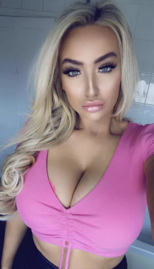 huge tits by Excellent_Yogurt_925