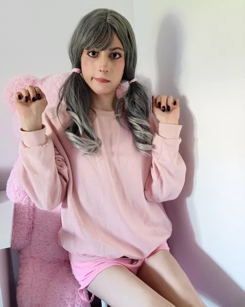 huggies?🤍✨ by puruchuu