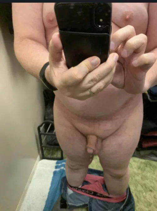 Humiliate me, do anything you want to me. My kik is midagehorny. Live in Ohio. by rawsissywhore