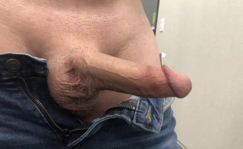 Hump day brings out the best in me…at least the hardest ☺️(54) by duncan5366