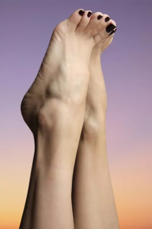 Hump my heels babe by Ellanoel968