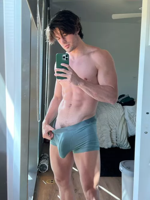 hung by Pornfortheday