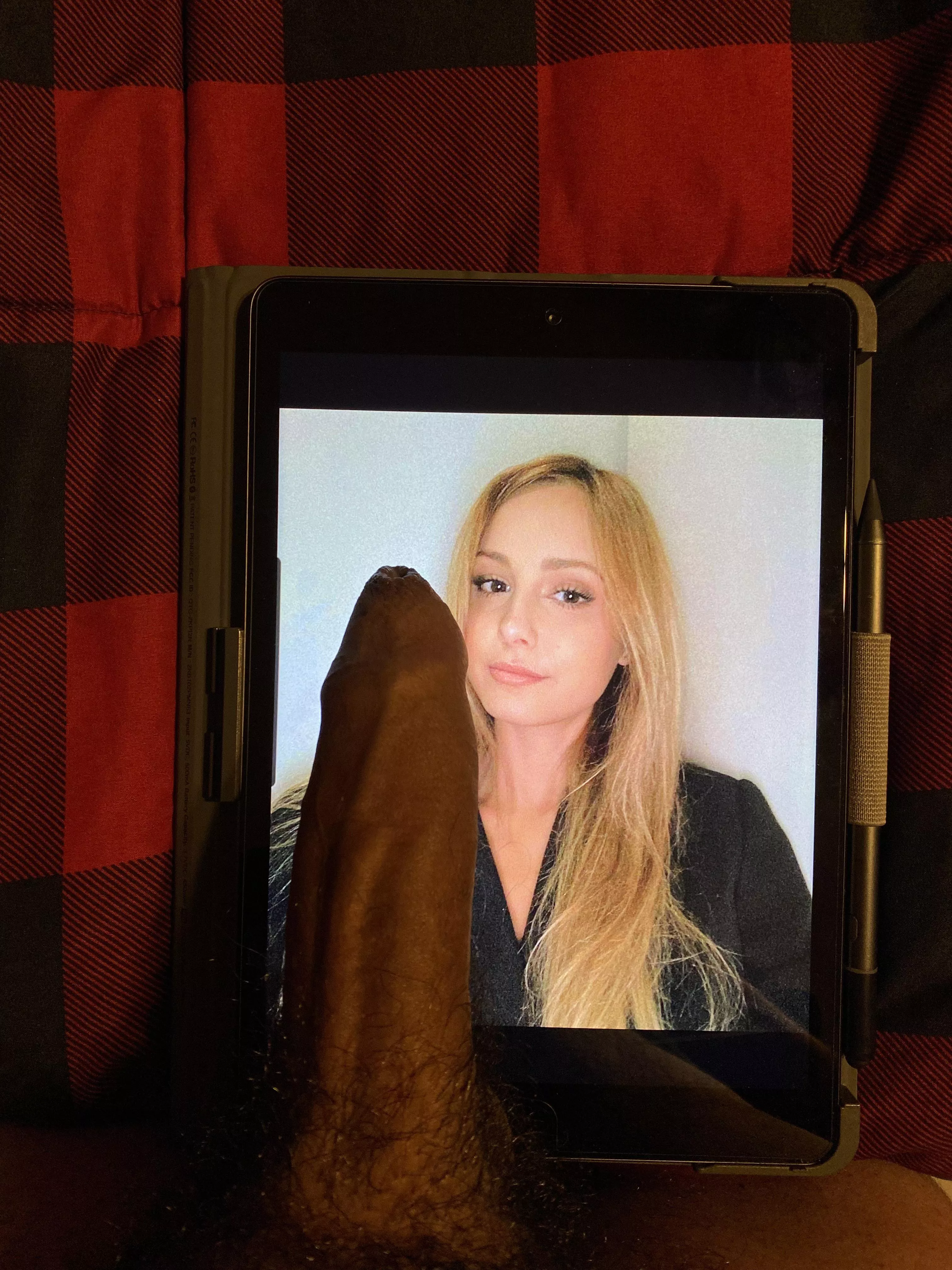 Hung uncut doing tribs posted by burning270