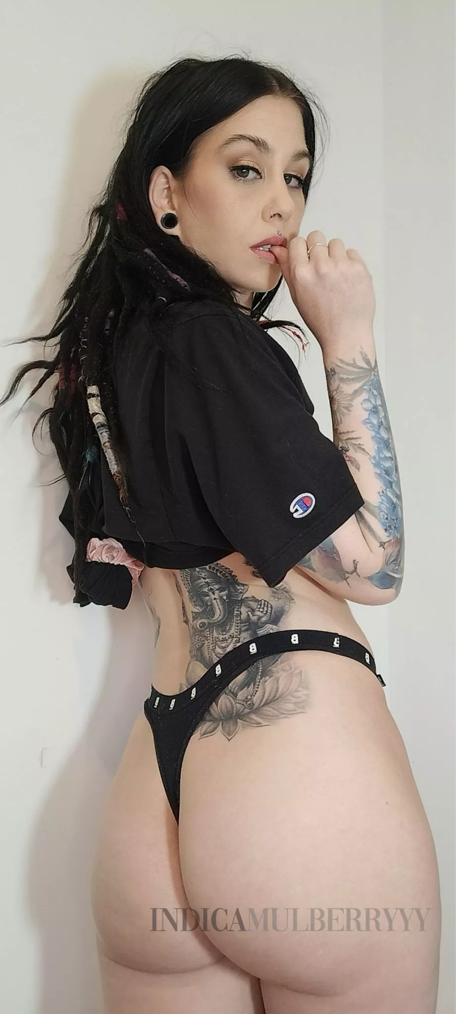 Hungry babe? posted by Indicaberryyy