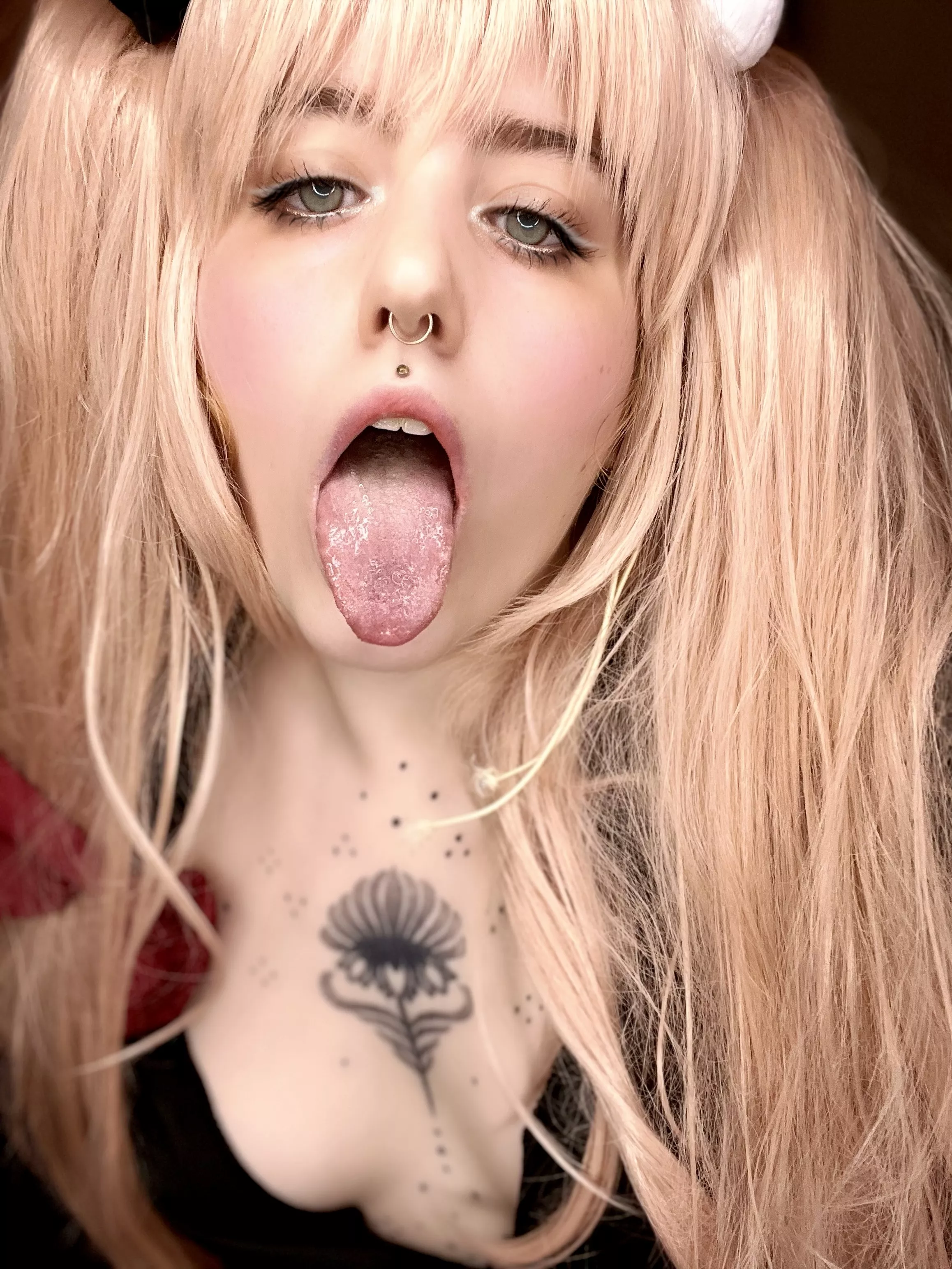 Hungry Junko ;) [f] posted by uwuucifer2