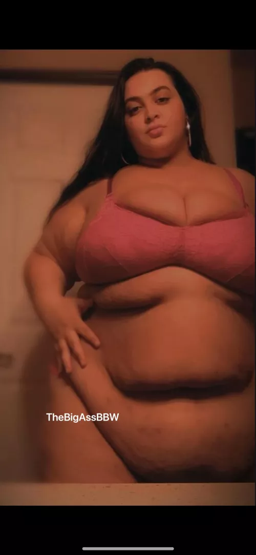 Hungry… by TheBigAssBBW