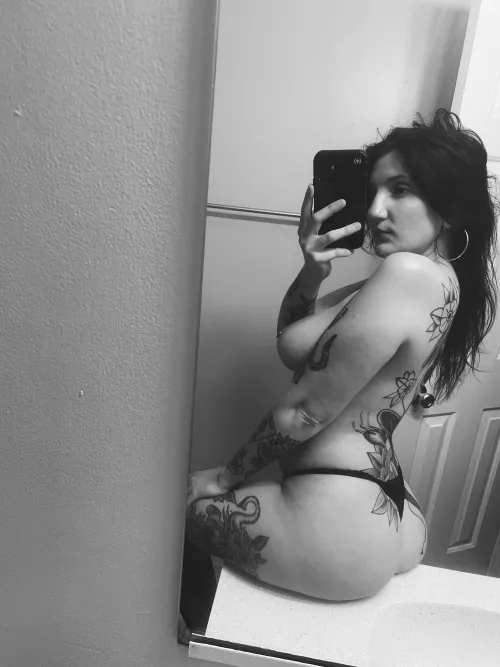 Hungry by Gucci_mayn3