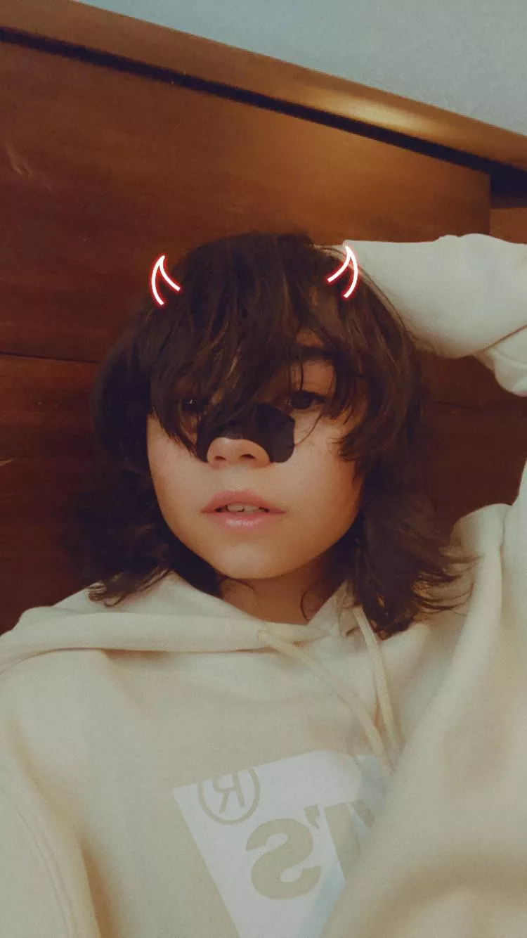 I adore the asthetic pore strips give, is there something like this I could put on that yk, isn’t a pore strip? posted by TajiFr