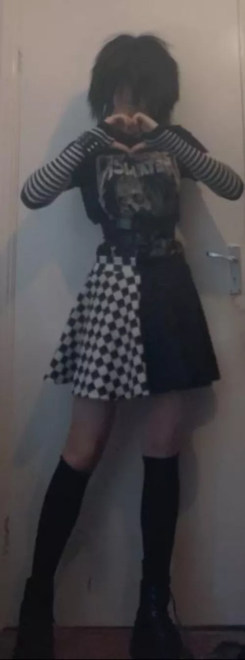 I ain’t missing Femboy Friday this time! More hearts!!! 🖤🤍🖤🤍 by Sharp_Type_1845