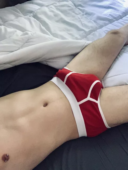 I always hang to the left by kleinrivers