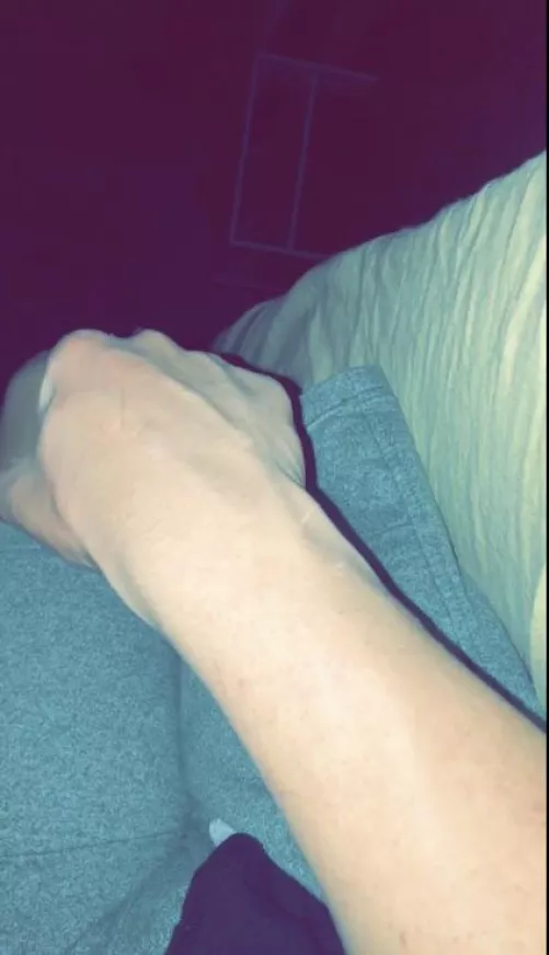 I always love when my veins start to pop up😀(This pic is from a video but I can’t post it here) by Excellent-Ad694