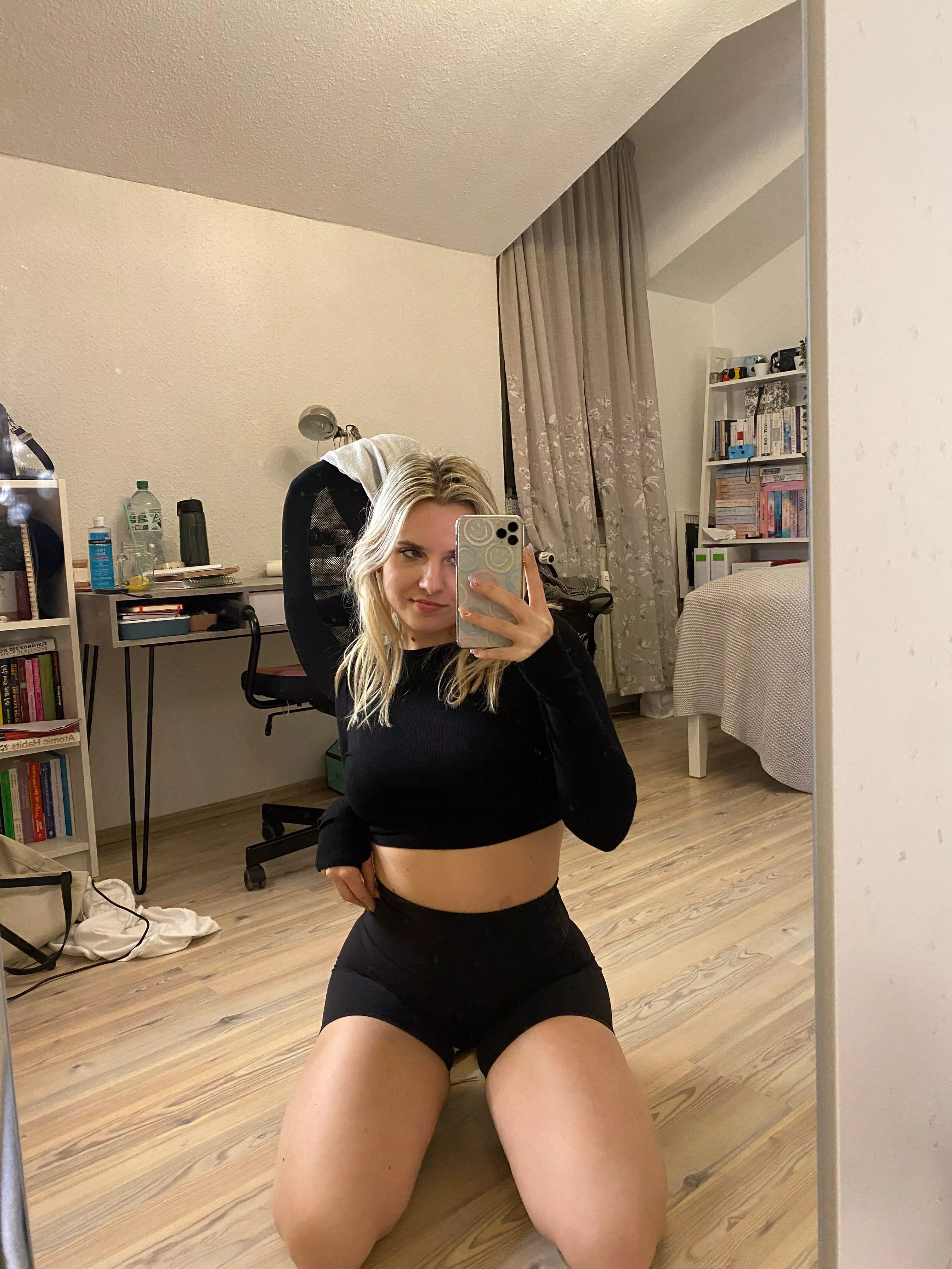 I am athletic. Want me to prove it? I can spread my legs far apart posted by xolora