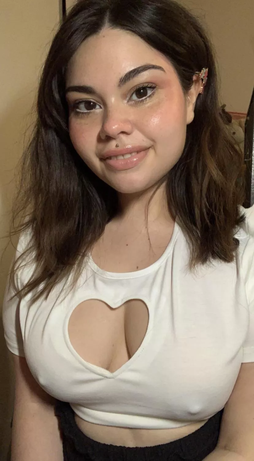 I am loving this new top! posted by mollyzedolly