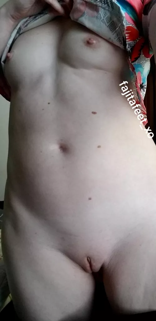 I am sensing an elevated heartrate, should I check you out by Fajitafeet_xo