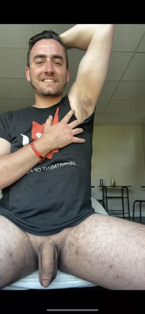 i am SWEATY by haslub99