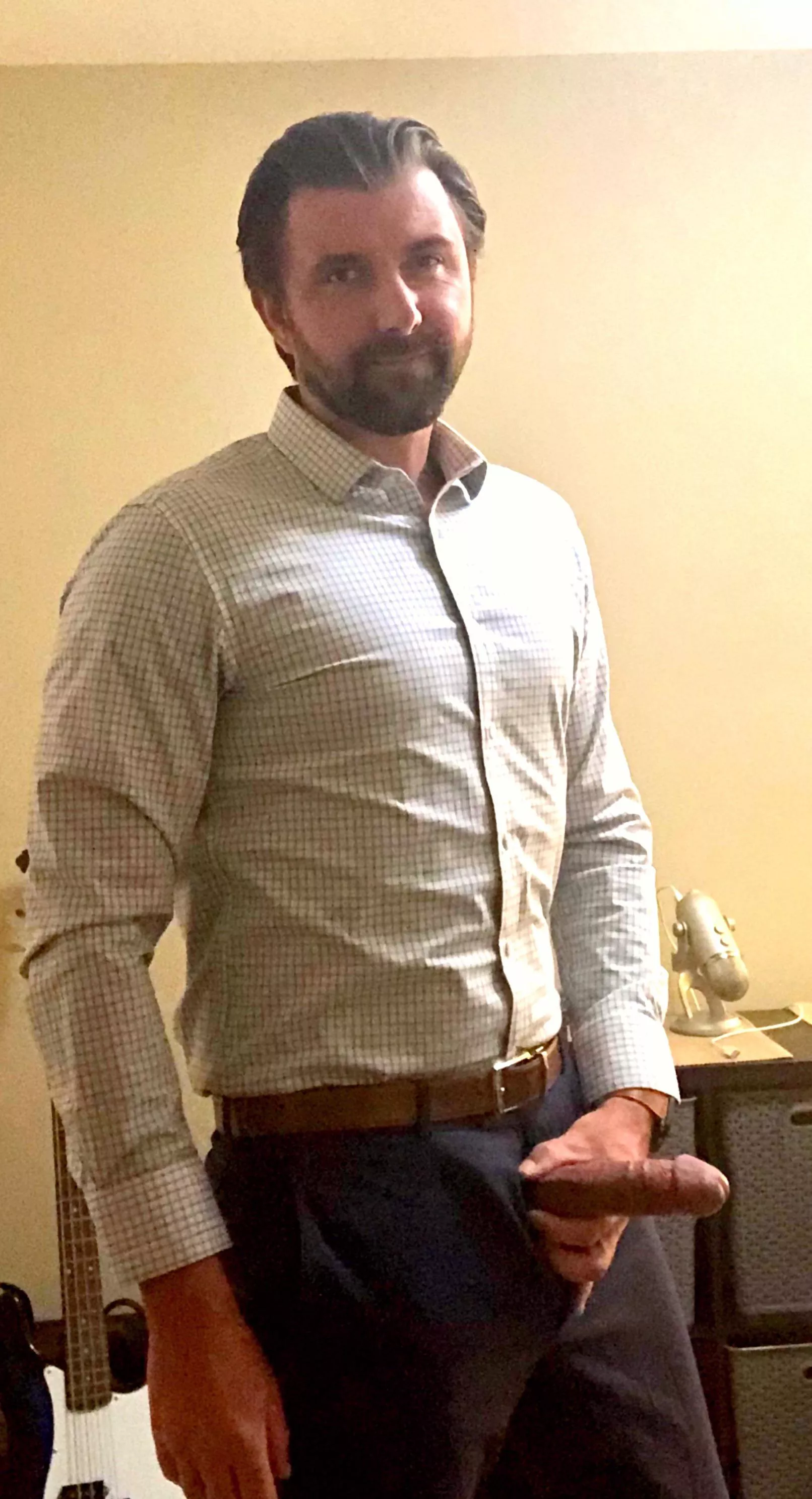 I am very professional… [39] posted by MrMoJoeBiden