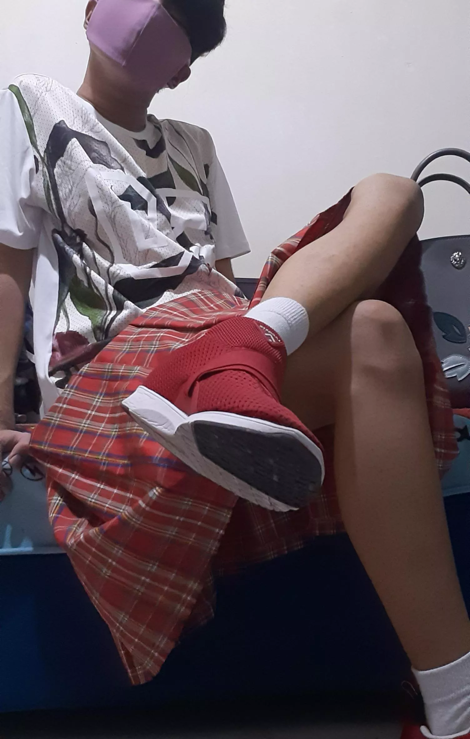 i am vewi comfy rn :3 posted by Gelouwu