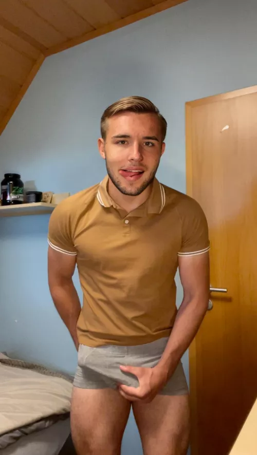 I am waiting for you by blondboyjan