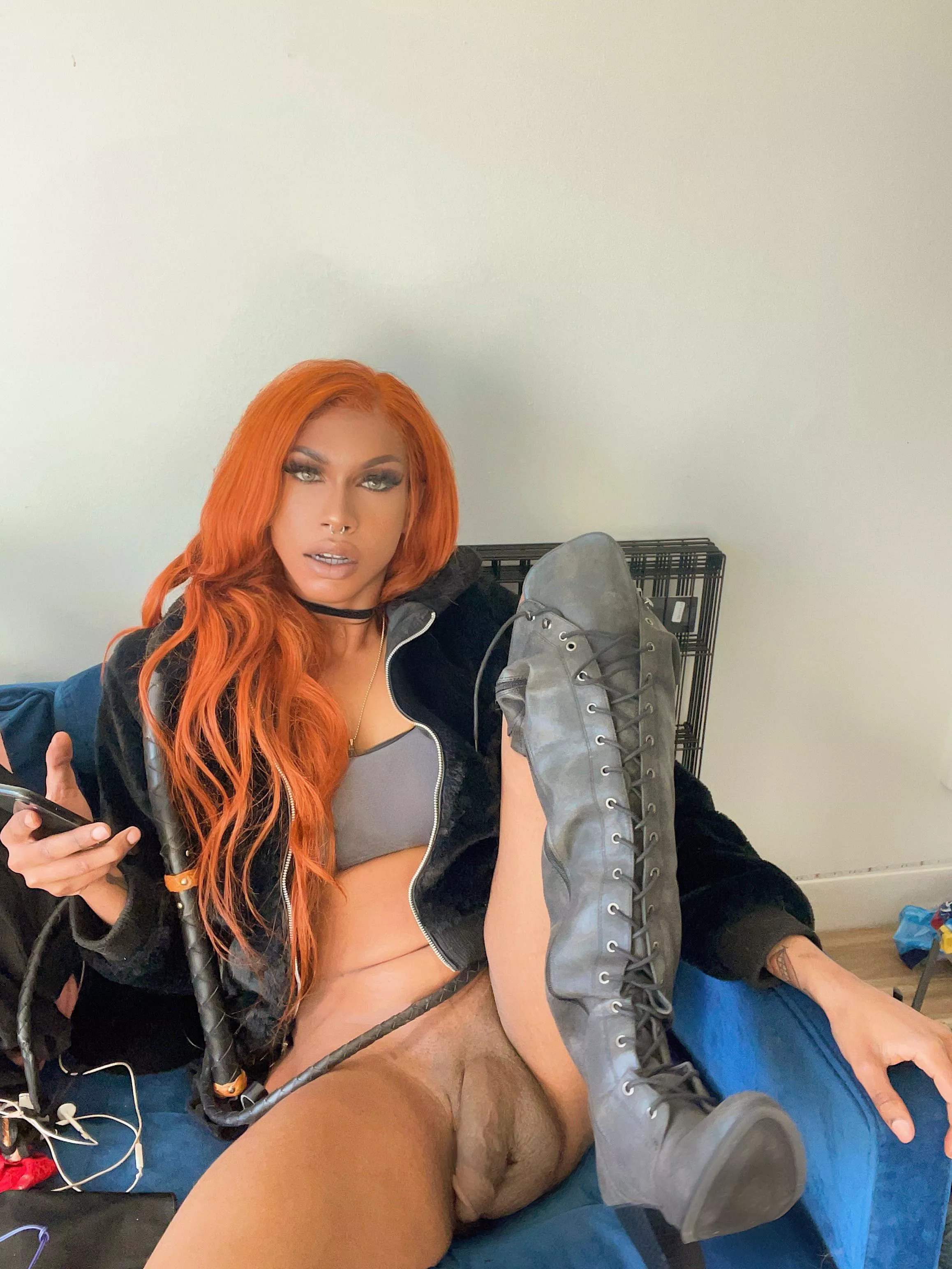 I am your Mistress for the night 🍆🥜 posted by Luckiesuniverse