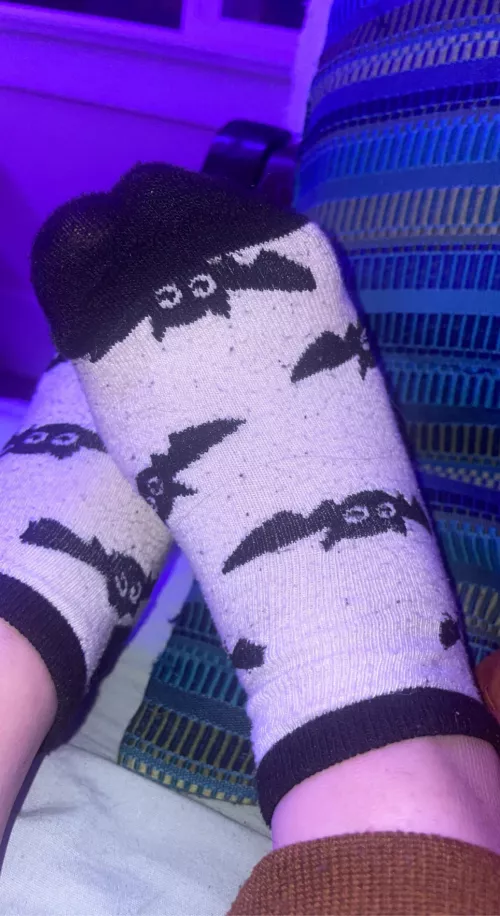 I bet my bat socks make you weak! by TrippyKitty_uwu