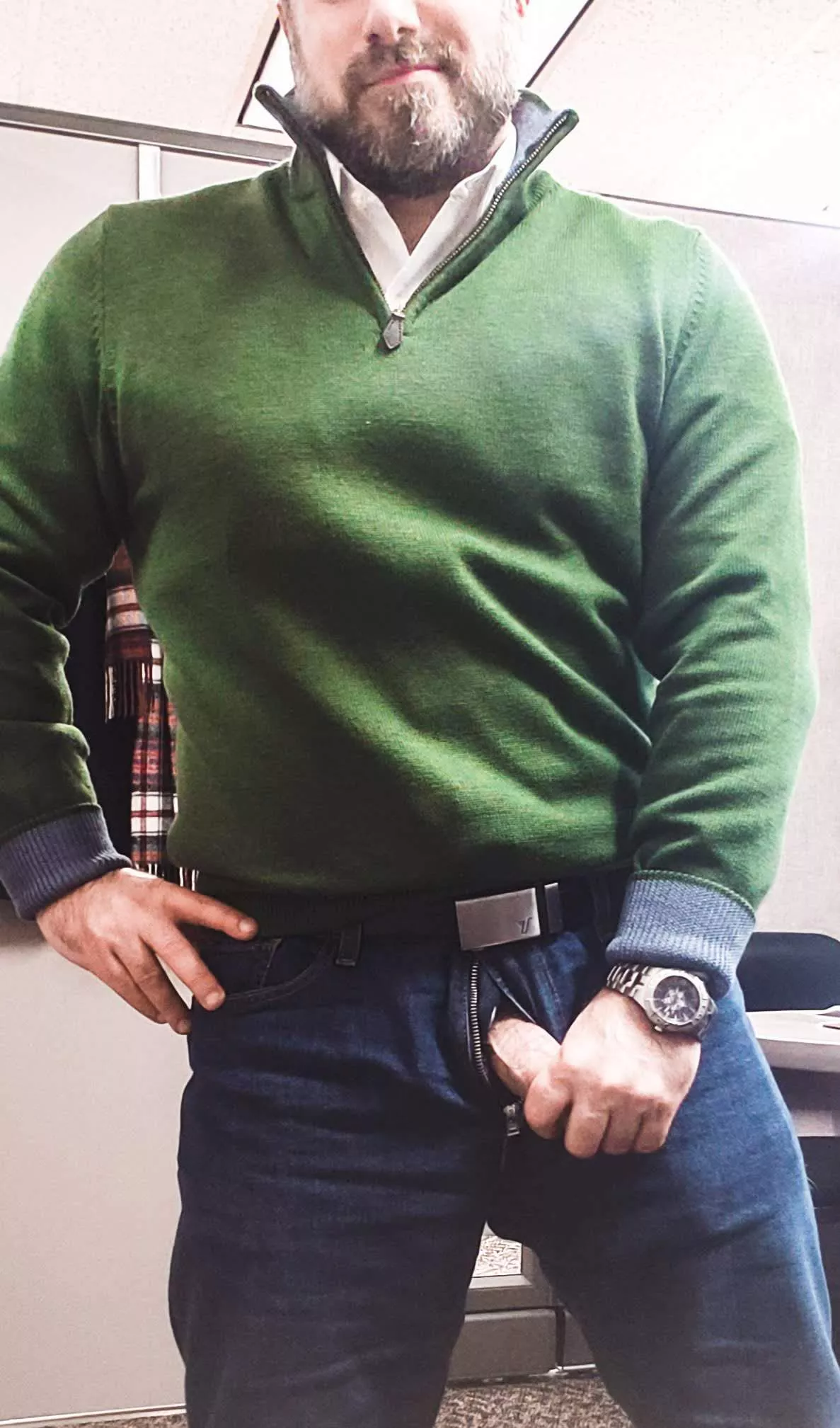 I bet you had a feeling that your boss did dirty things behind his locked office door 😏 [41] posted by WarmRefrigerator2