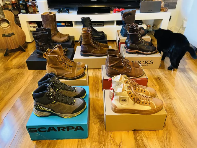 I bought my first pair of real boots (Sendra 12209, back left) at the start of the first lockdown… I think I need to find a new hobby! by baroono123