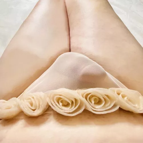 I brought you roses! by PantyBoyRiot