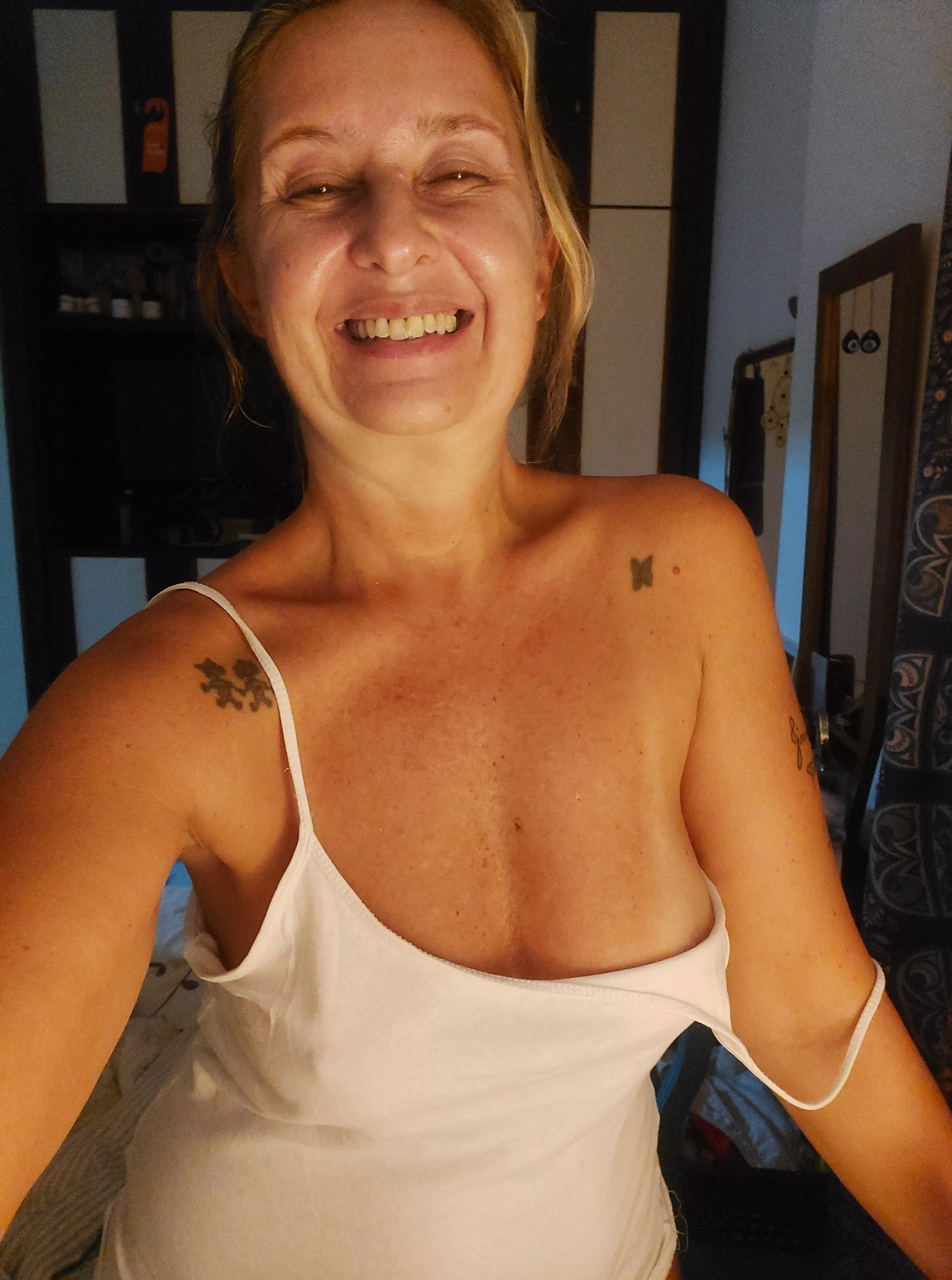 I came to shake your night posted by MelVipWorld