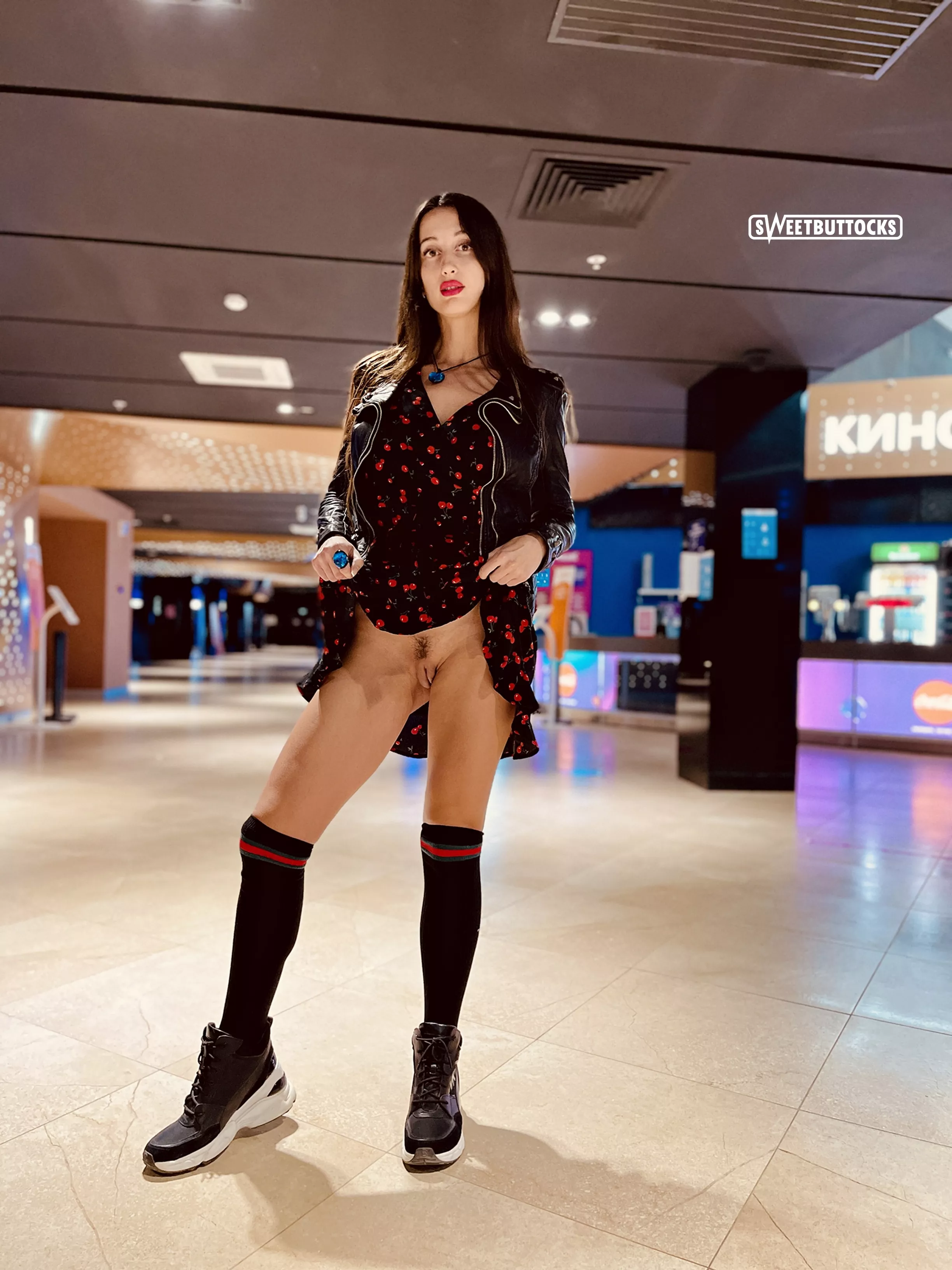 I came to the cinema for an adult film! posted by sweetbuttockss