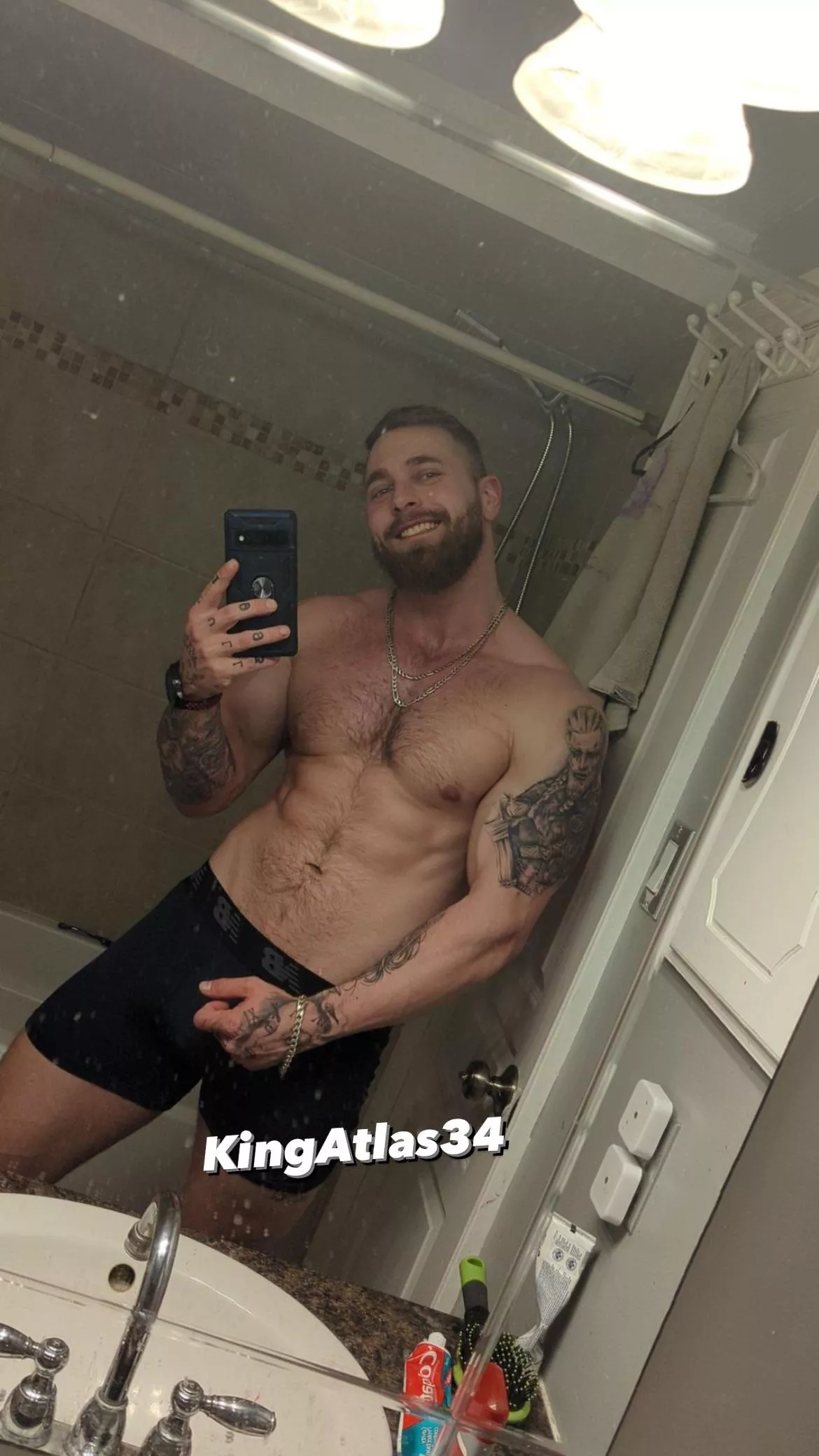 I can just imagine my hands around a good boys throat 😜 posted by KingAtlas34