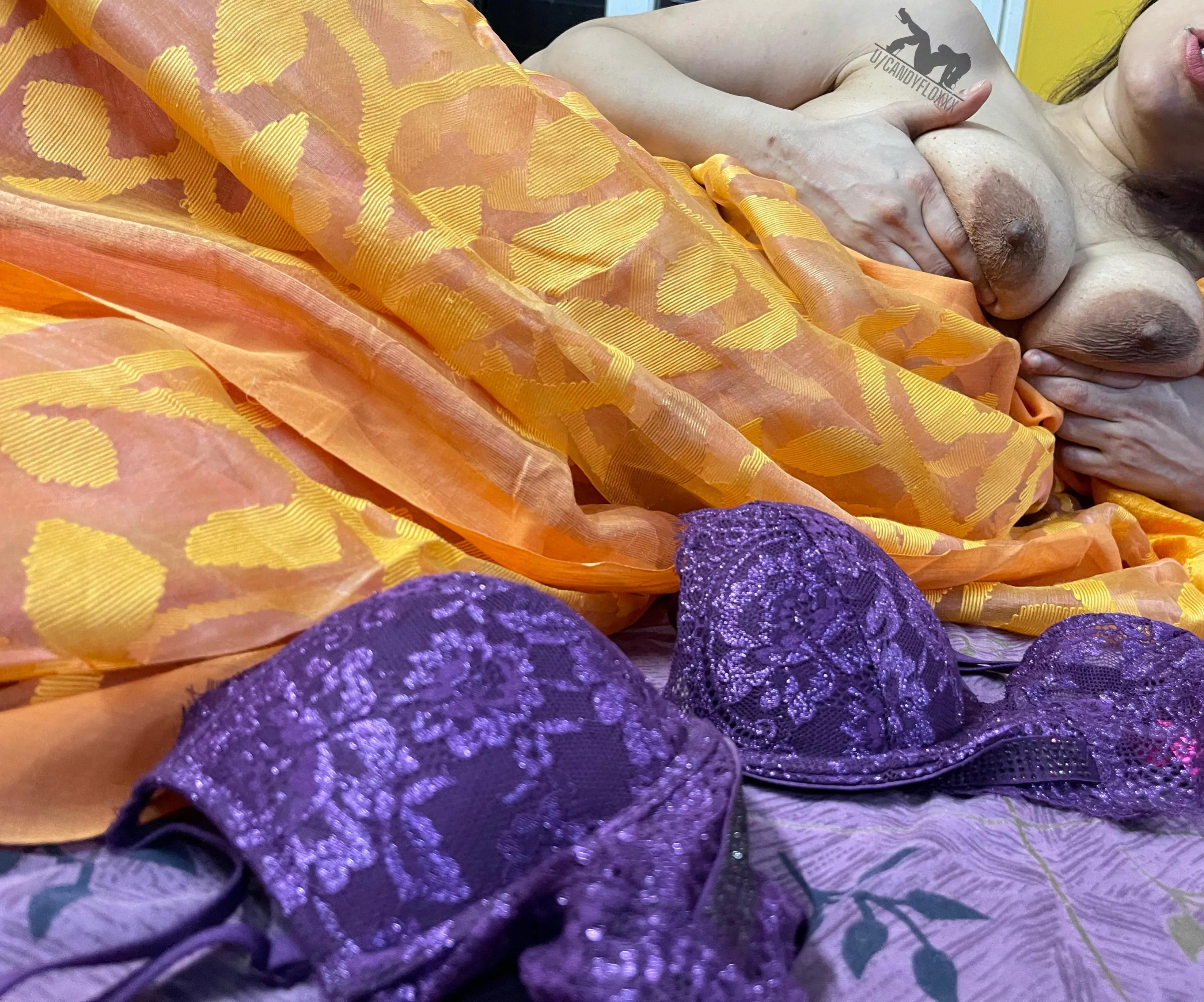 I can never get enough o(f) posing and posting in a saree. This one is humane silk. posted by Candyfloxxx