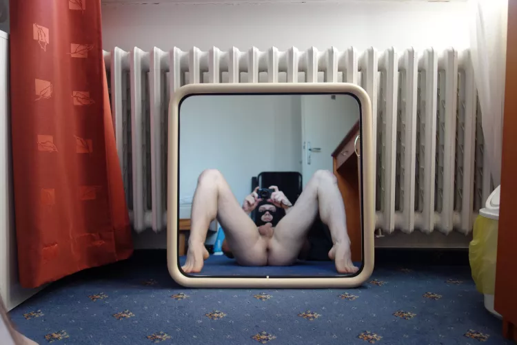 I can offer much more, trust me! (23, GAY) The LINK is in my profile bio/description by HelladeepOF