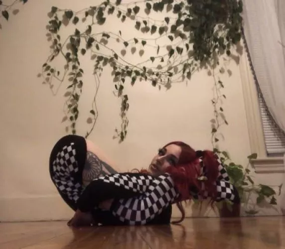 I can stay in this position for over 15 mins in case you were wondering….😈🖤🏁🌱 by Feral_nymph