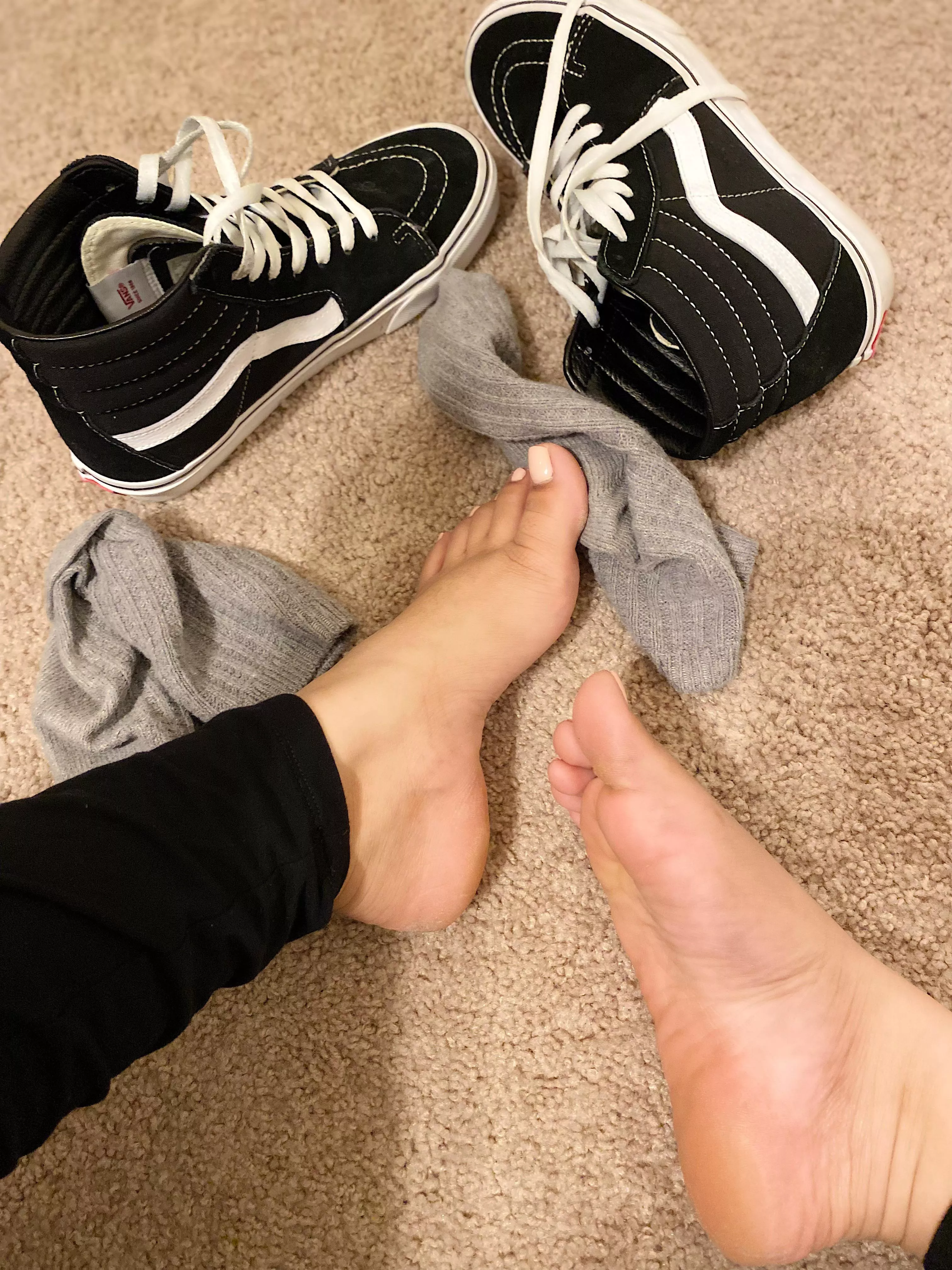 I can think of one way you could make me really happy, would you like to know? posted by goldengirl_73