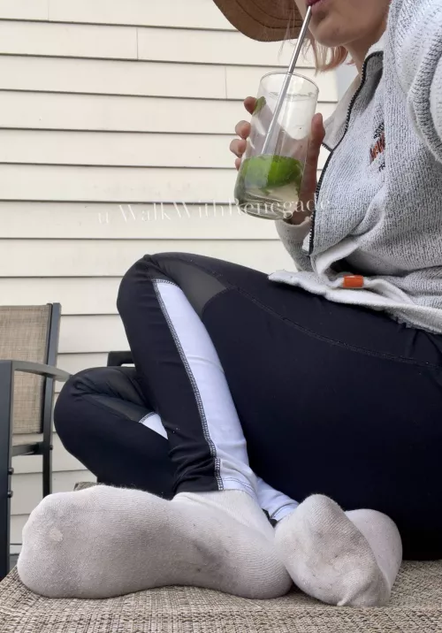 I can’t be bothered to come inside 😎 by WalkWithRenegade